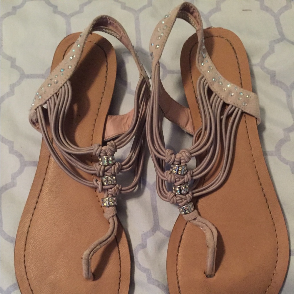 Size 6.5 Madden girl sandals